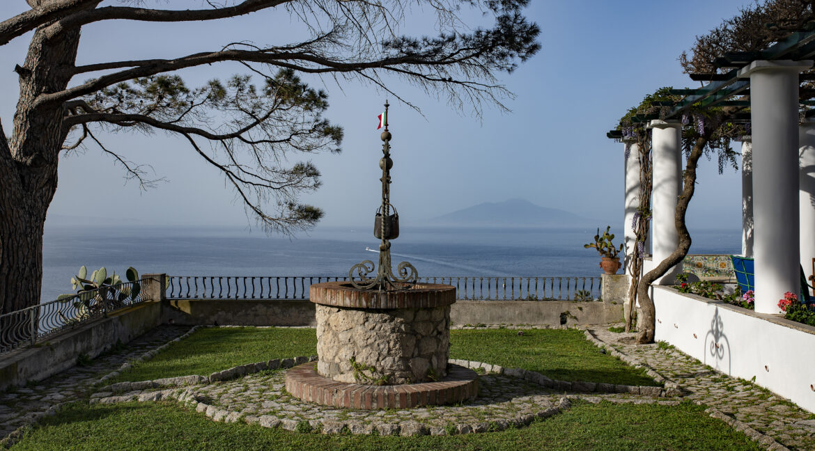 Pozzo vista mare