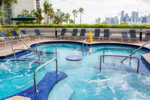 Piscina condominiale