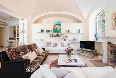 Salone
