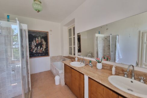Bagno con doccia